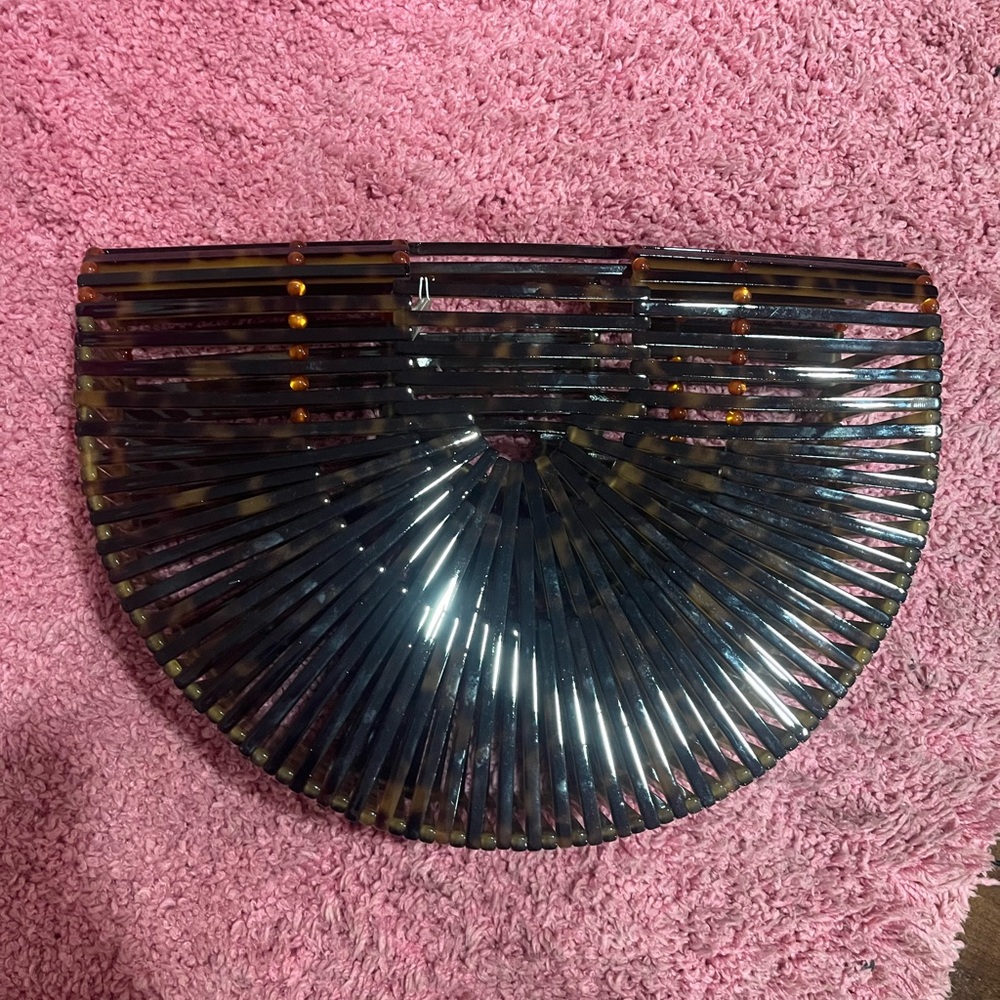 Bag good for beach or unique look